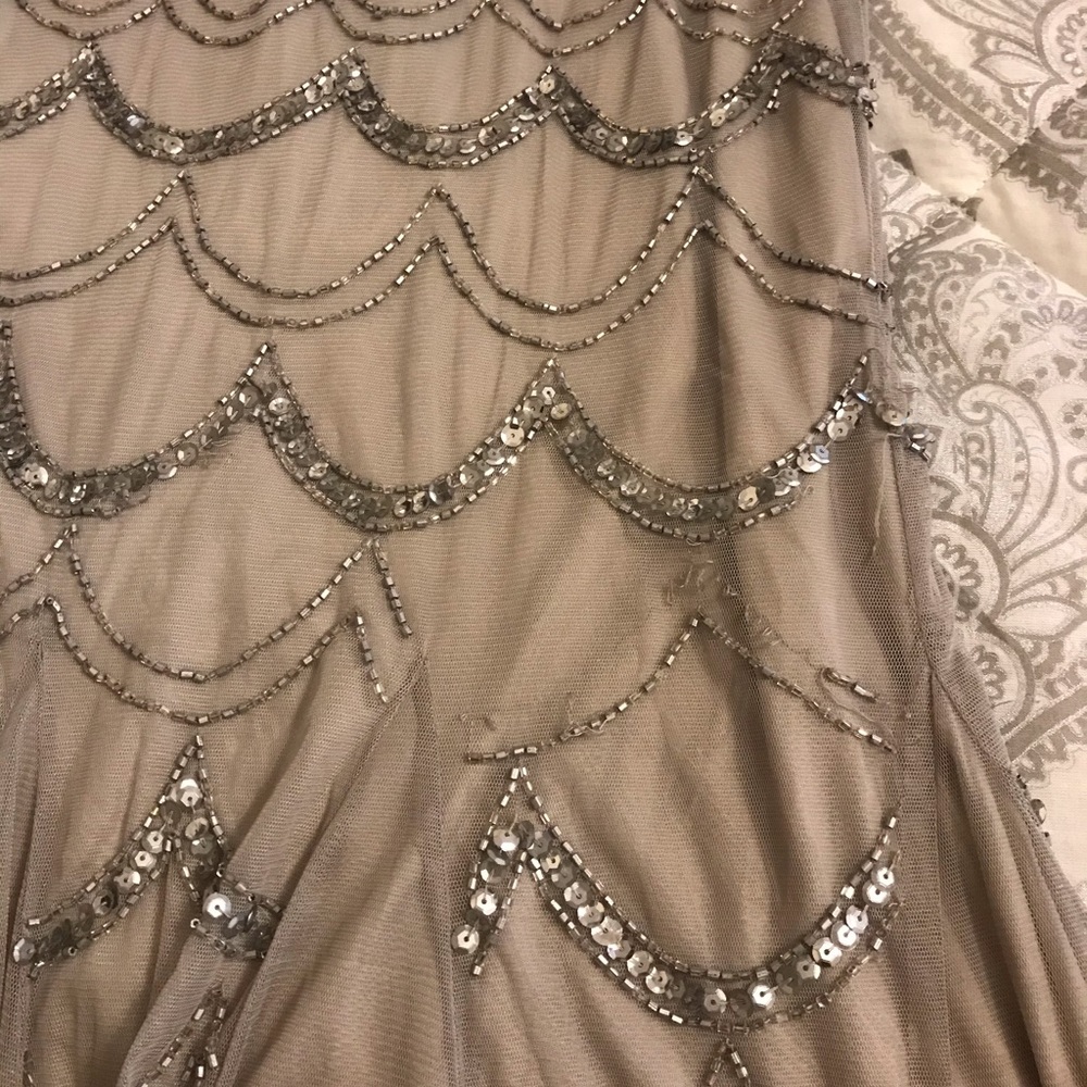 Dress - Picture 8 of 8